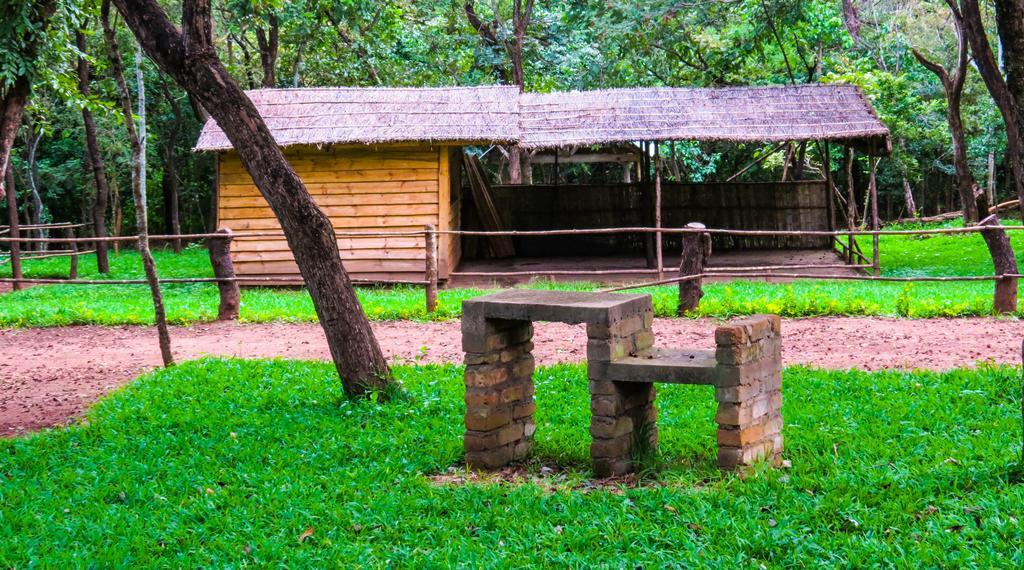 Woodlands Lilongwe Hotel Екстериор снимка