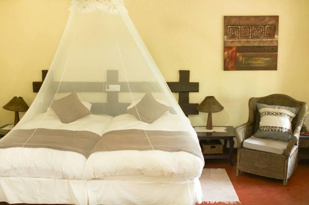 Woodlands Lilongwe Hotel Екстериор снимка