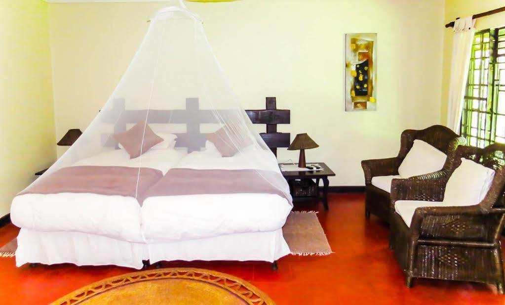 Woodlands Lilongwe Hotel Екстериор снимка