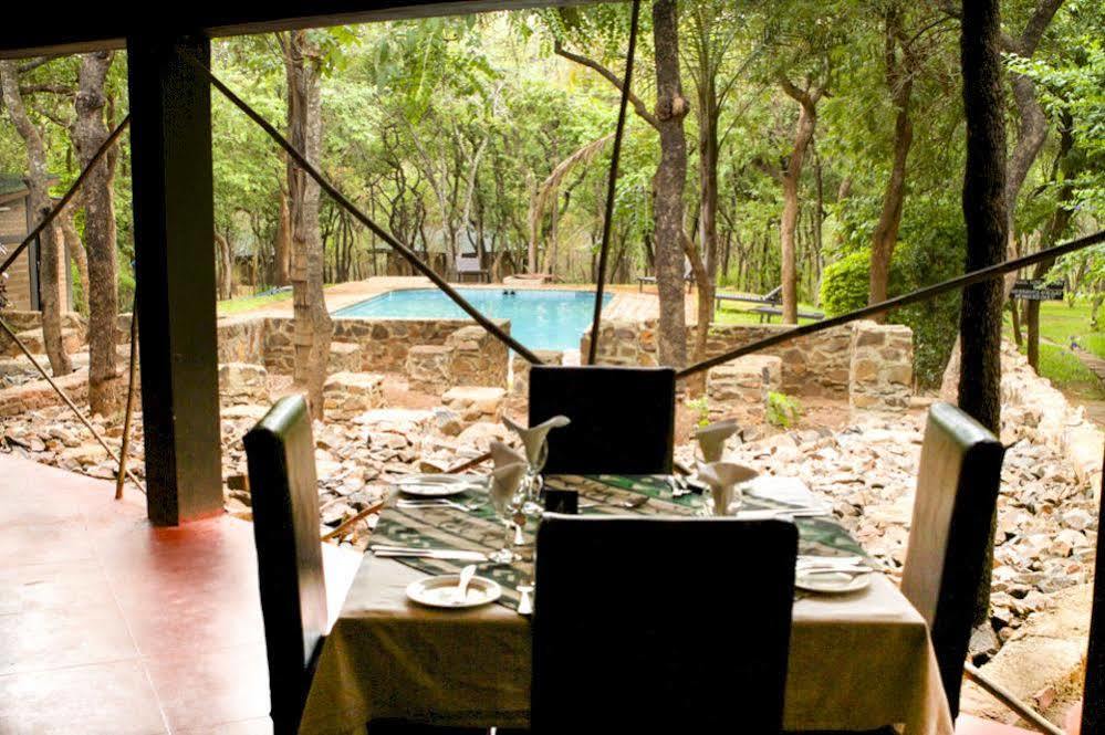 Woodlands Lilongwe Hotel Екстериор снимка